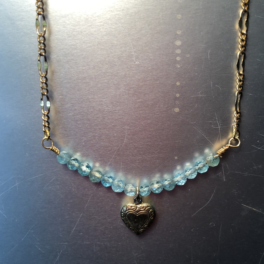 HAND CRAFTED Blue Gold apatite Heart Pendant necklace Dainty Feminine Metallic - Picture 6 of 9